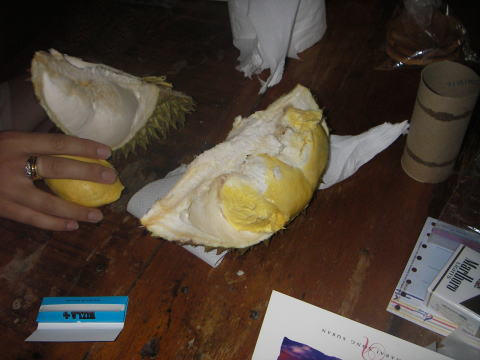 �h���A��