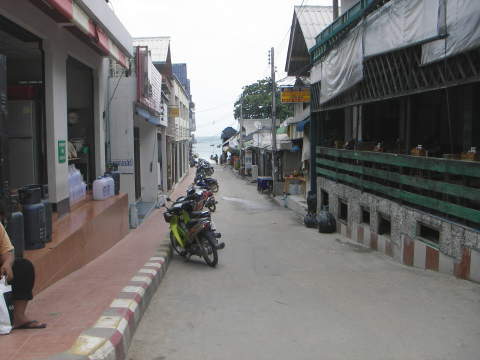 ���A�������B