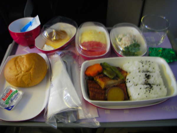 �@���H�A�E�i�M�ł�