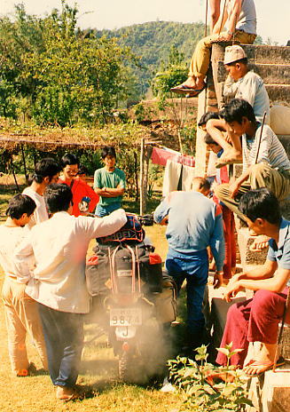 �o�C�N�ŏo��